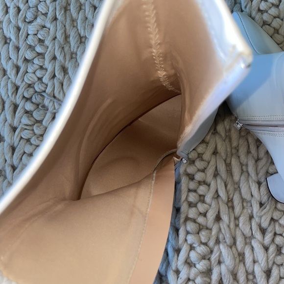 White Heeled Booties - Size: 38 / US 7.5 - Picture 8 of 9